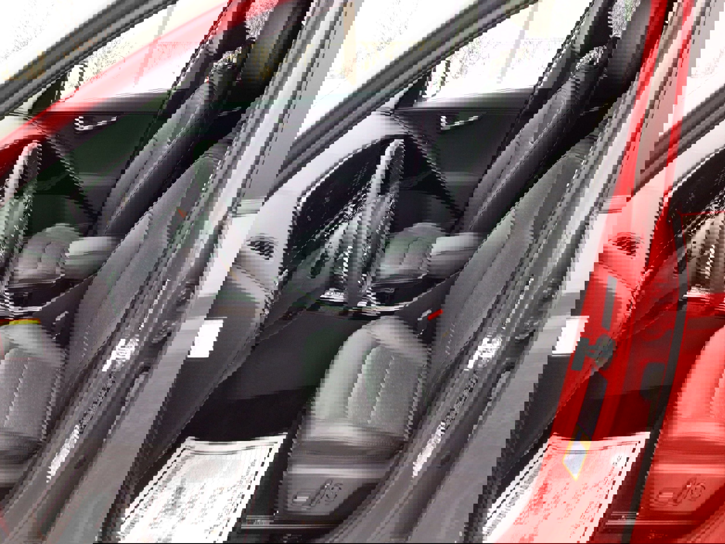 Used 2023 Kia Niro SX Touring image 11