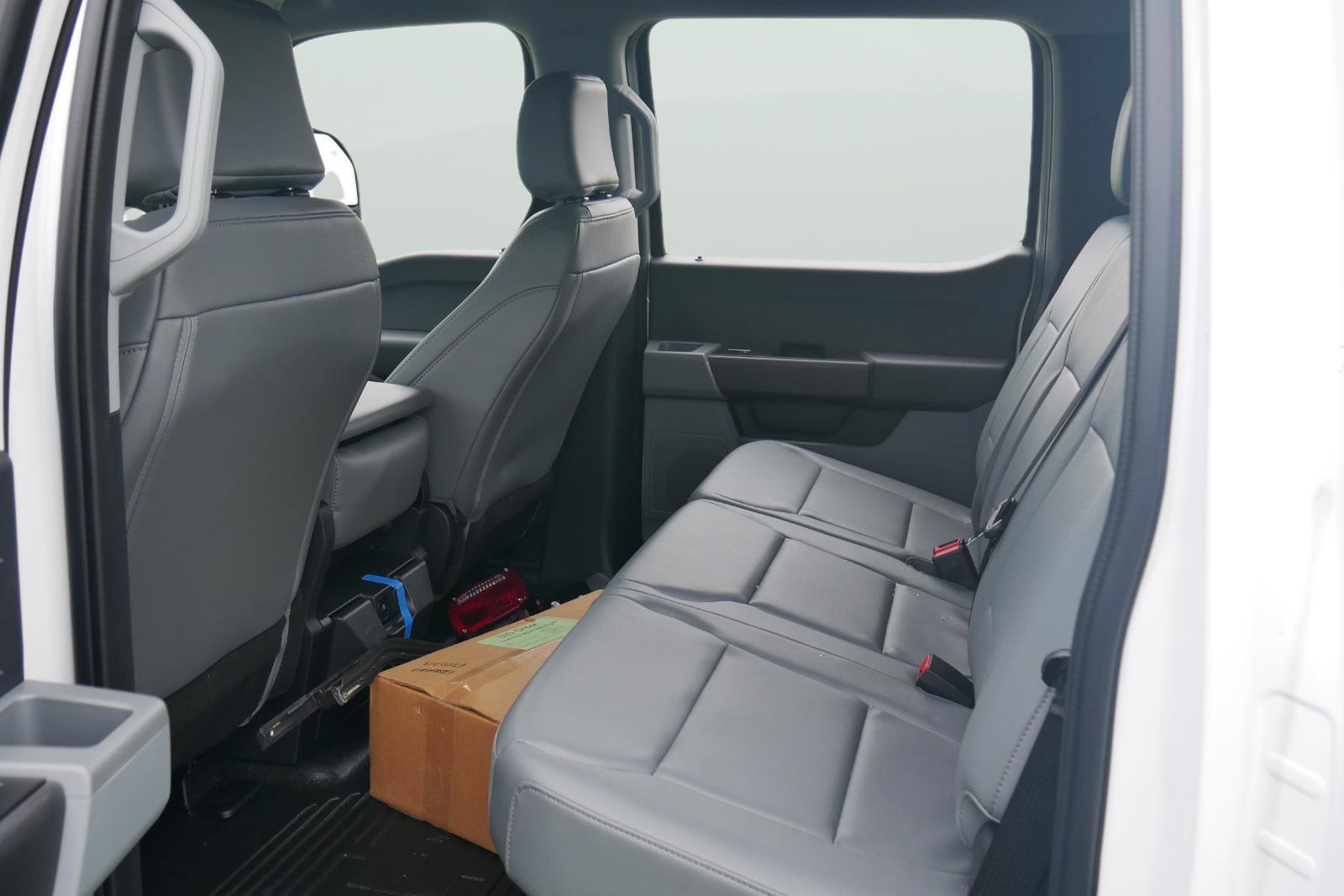 New 2025 Ford F250 XL w/ XL Chrome Package image 22