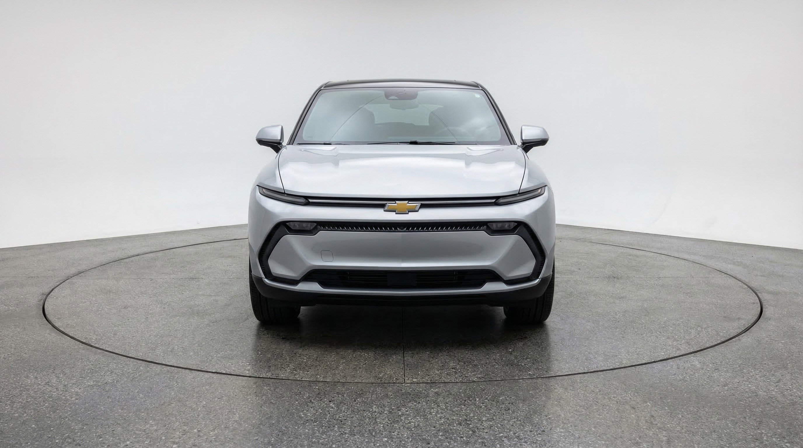 Used 2025 Chevrolet Equinox LT FWD image 2