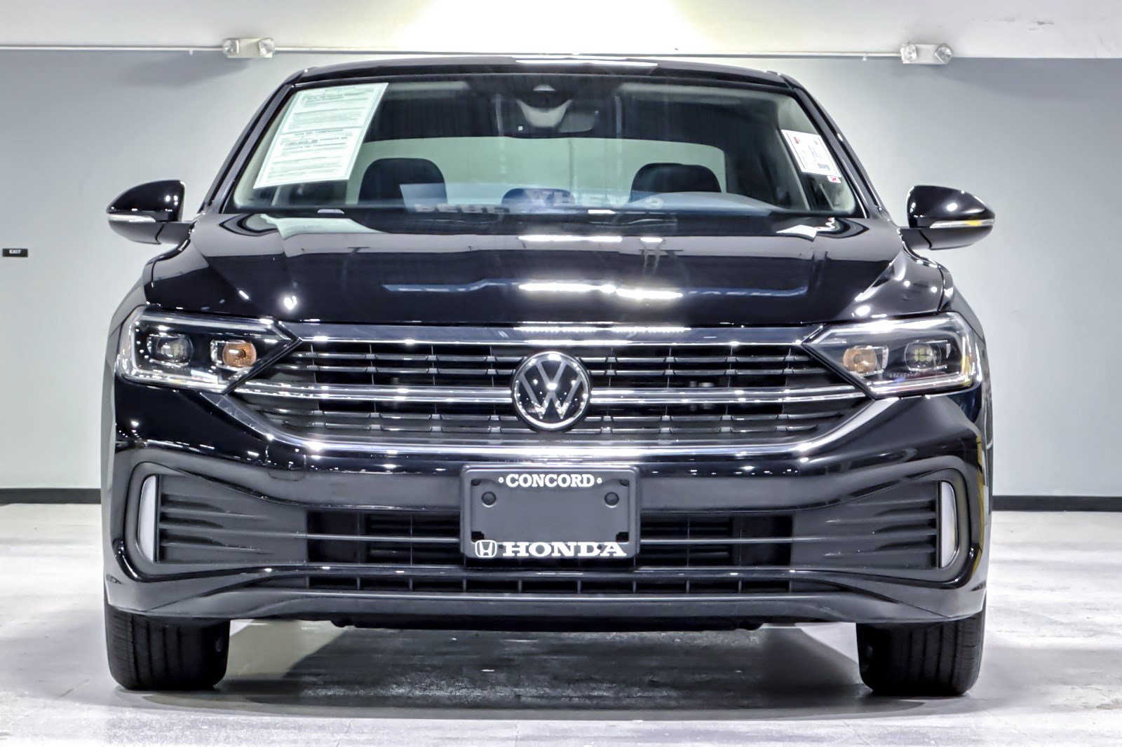 Used 2023 Volkswagen Jetta SEL FWD image 6