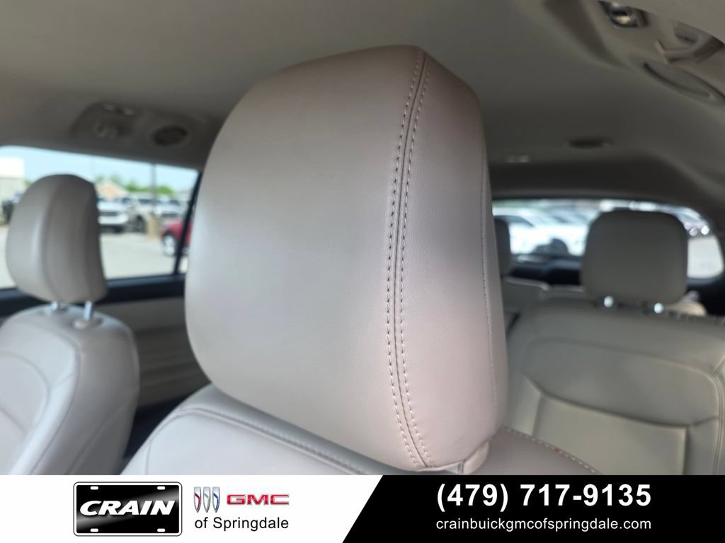 Used 2023 Ford Explorer XLT w/ Equipment Group 202A RWD image 22