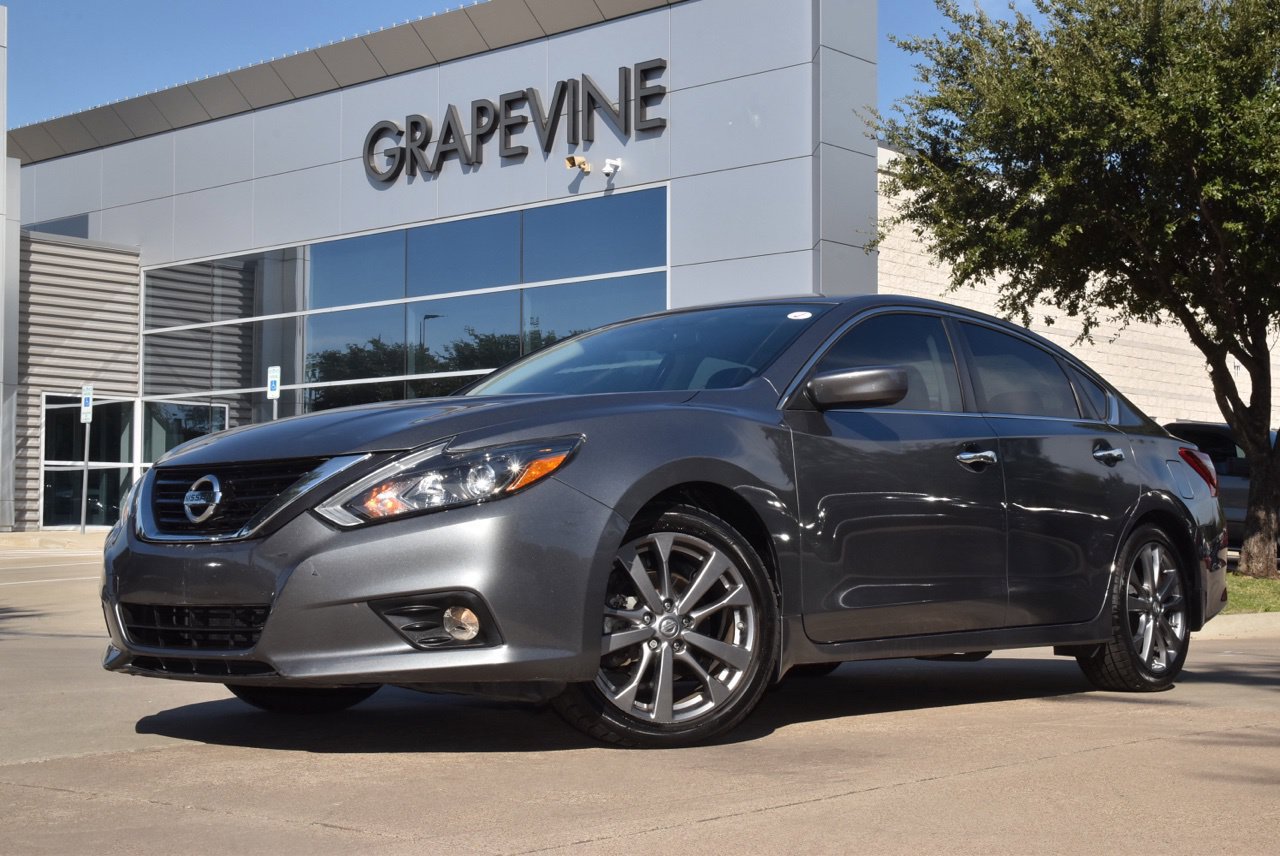 Used 2018 Nissan Altima 2.5 SR w/ SR Special Edition FWD image 2