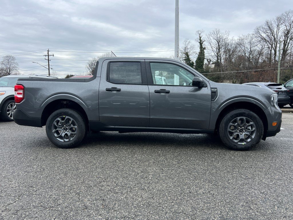 New 2026 Ford Maverick XLT w/ XLT Luxury Package image 3