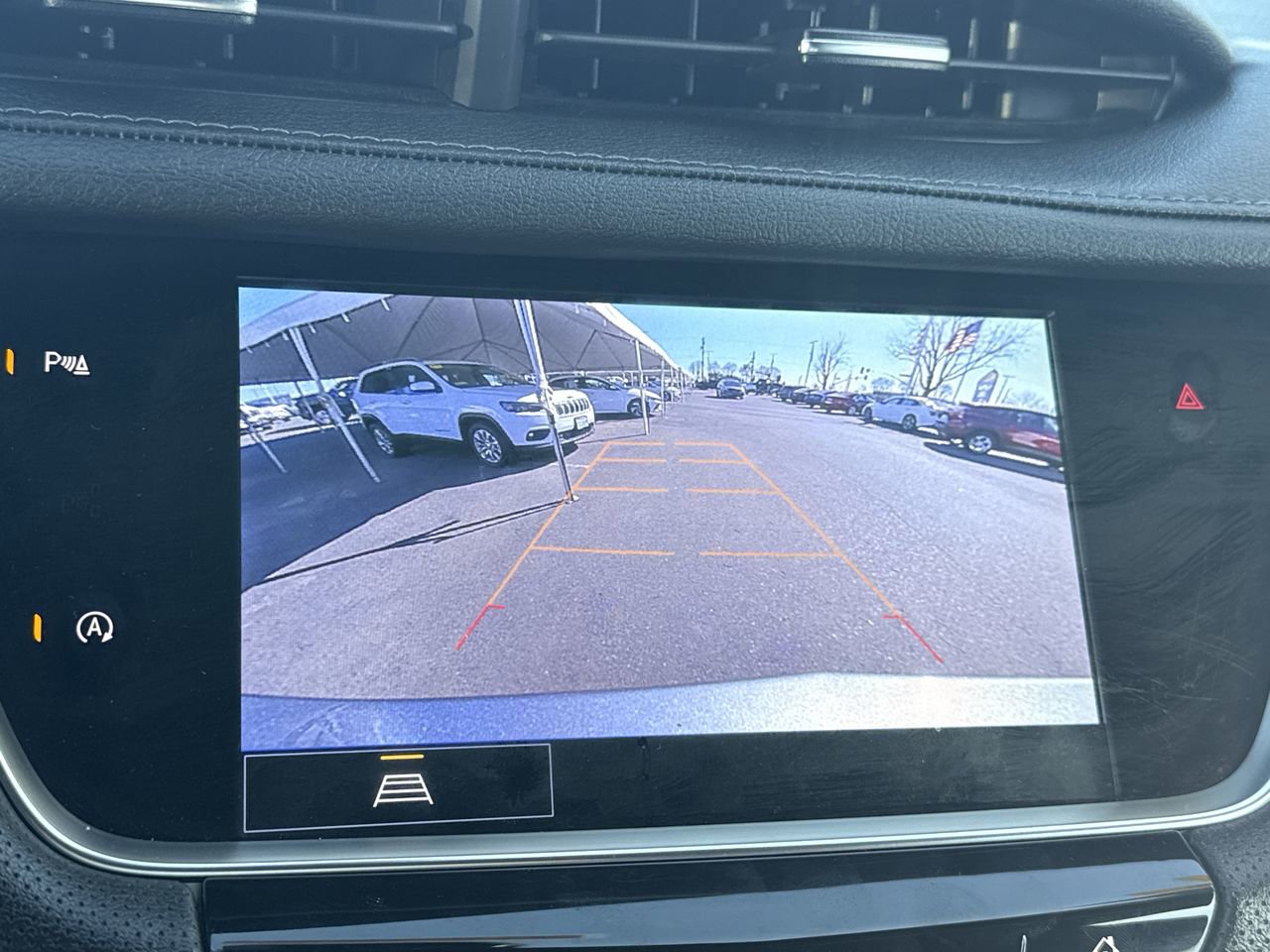 Used 2025 Cadillac XT5 Premium Luxury image 14