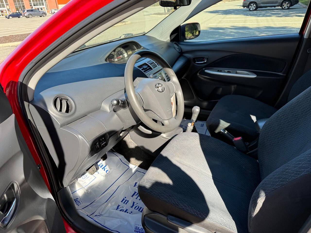 Used 2007 Toyota Yaris Sedan image 8