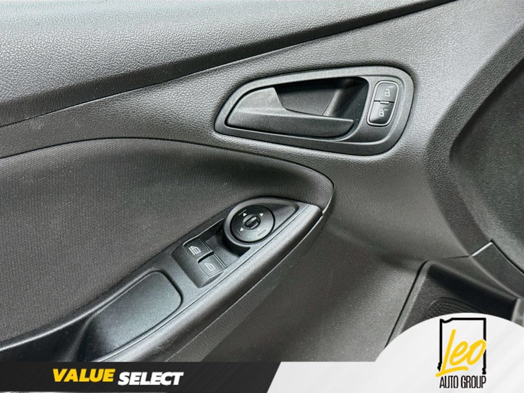 Used 2018 Ford Focus S FWD image 19