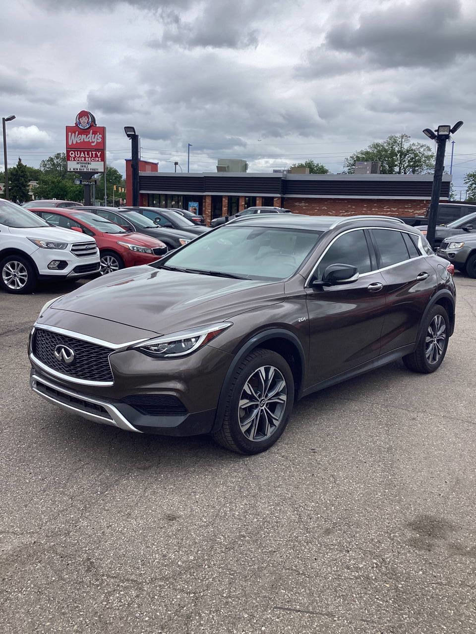 Used 2018 INFINITI QX30 AWD image 8