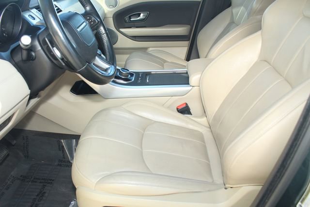 Used 2017 Land Rover Range Rover Evoque SE image 21