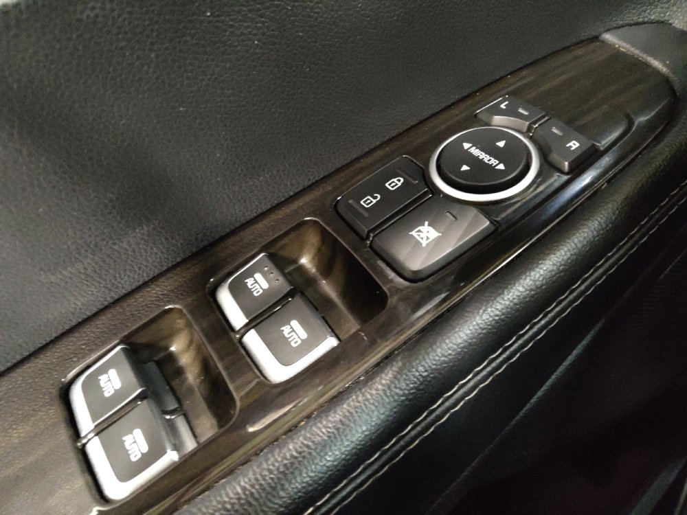 Used 2020 Kia Sorento S image 27