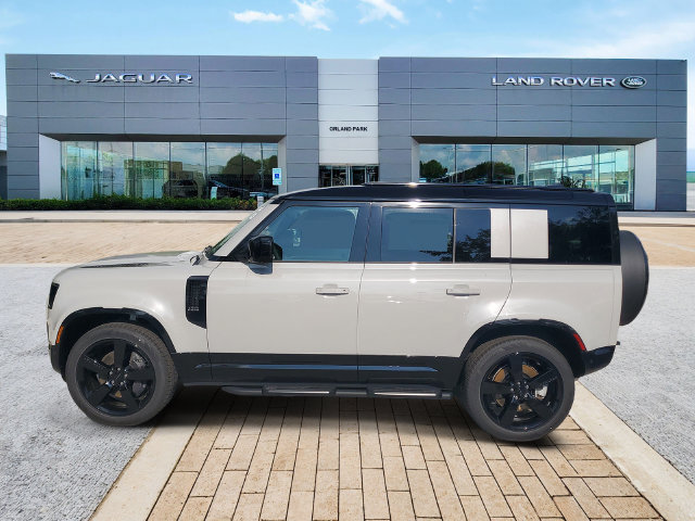 New 2026 Land Rover Defender 110 X-Dynamic SE AWD/4WD image 6