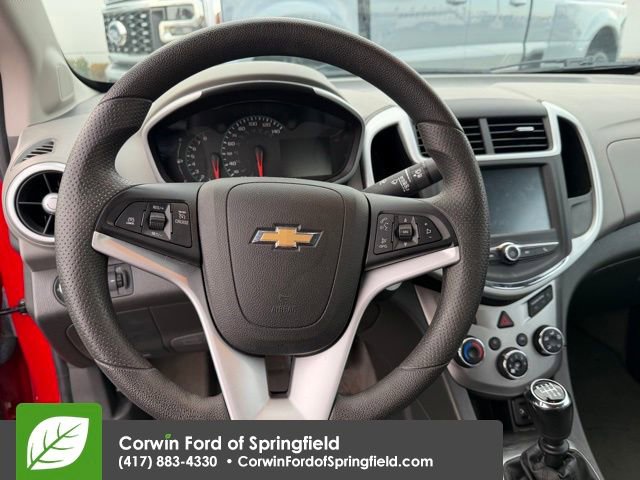 Used 2017 Chevrolet Sonic LT image 9