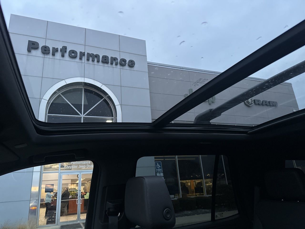 Used 2024 Chevrolet Tahoe Z71 image 26