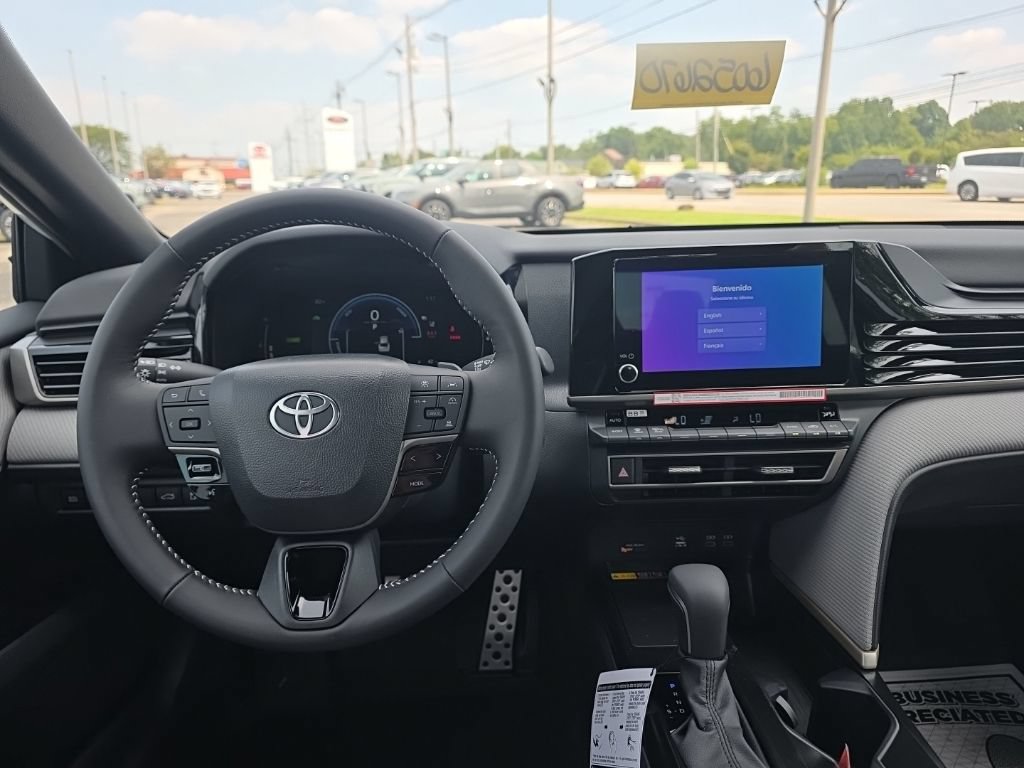New 2026 Toyota Camry SE FWD image 11