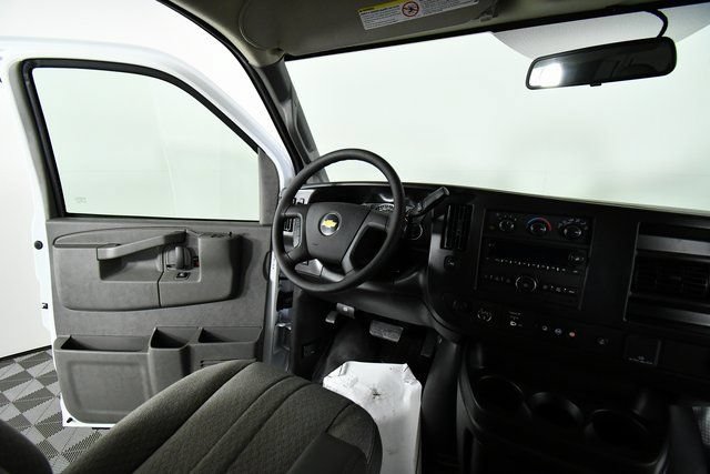 New 2025 Chevrolet Express 3500 Extended RWD image 19