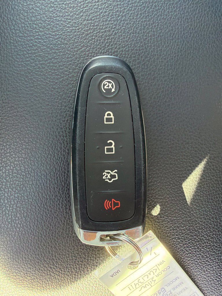 Used 2019 Ford Escape SEL w/ Sun & Style Package AWD/4WD image 25