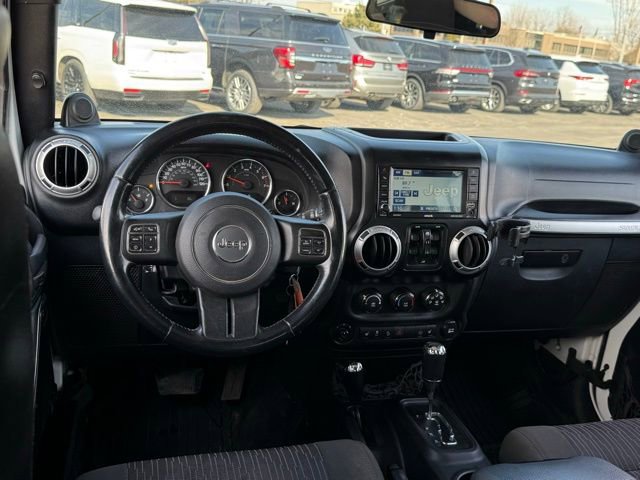 Used 2012 Jeep Wrangler Unlimited Sahara w/ Dual Top Group image 4