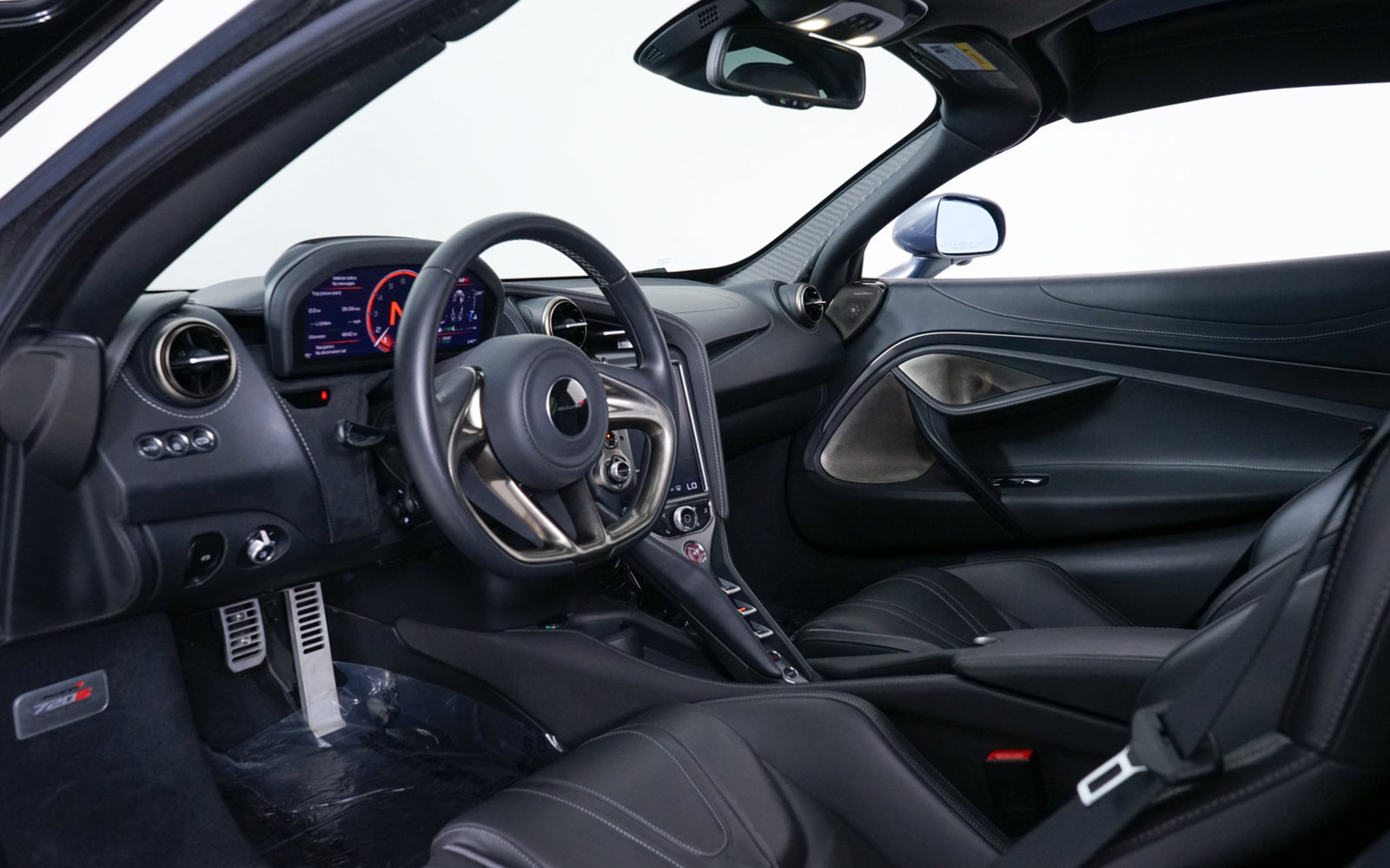 Used 2018 McLaren 720S Luxury RWD image 23