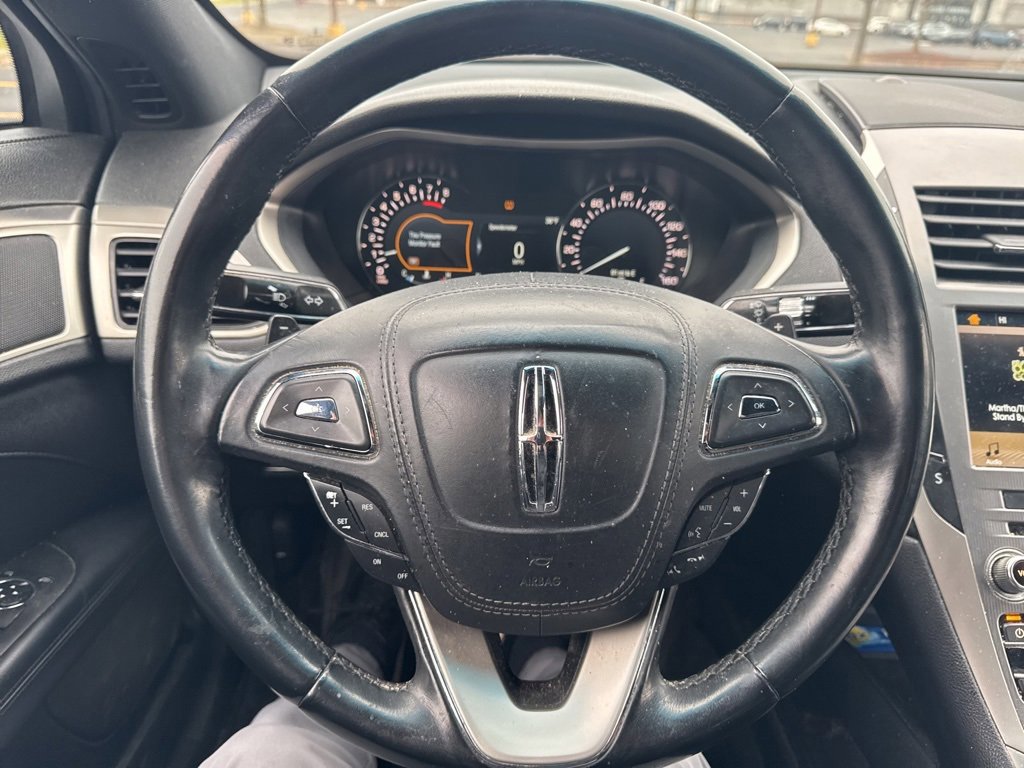 Used 2017 Lincoln MKZ Premiere image 18