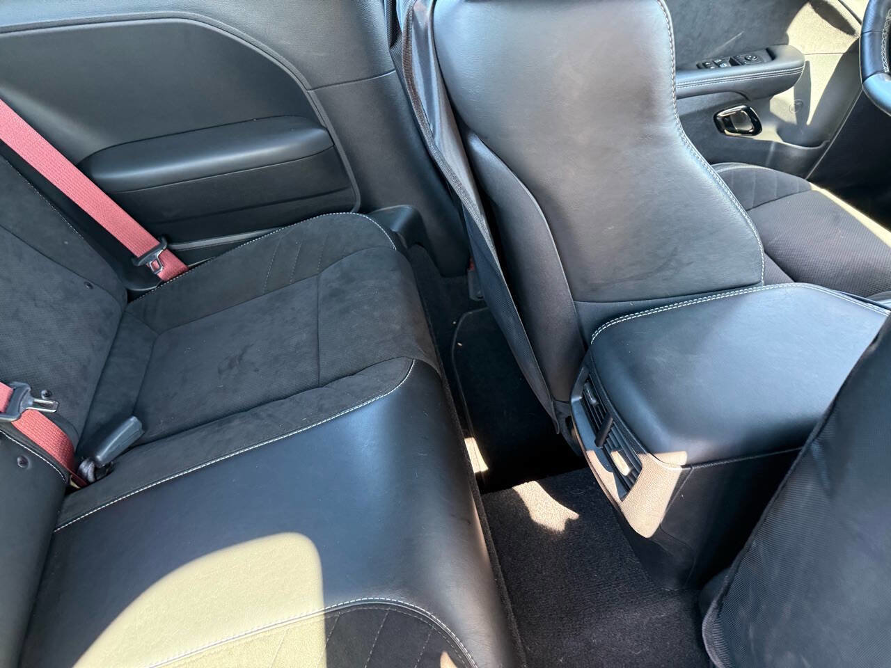 Used 2023 Dodge Challenger SRT Hellcat w/ Driver Convenience Group image 18