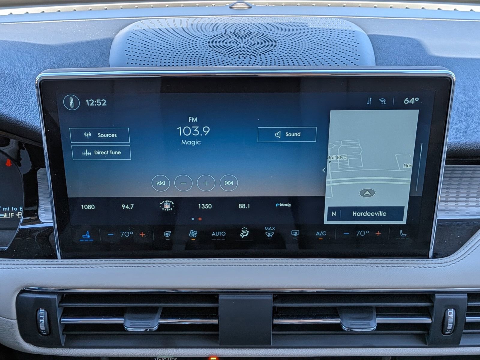 Certified 2025 Lincoln Corsair FWD w/ Equipment Group 101A image 20