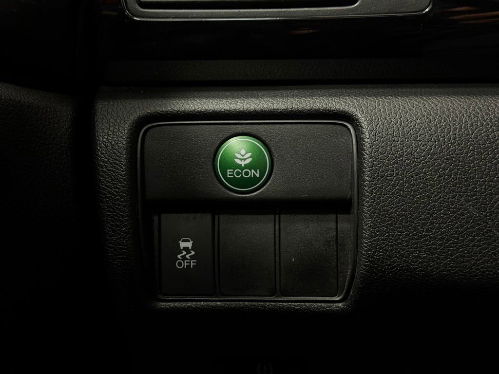 Used 2017 Honda Accord LX image 12