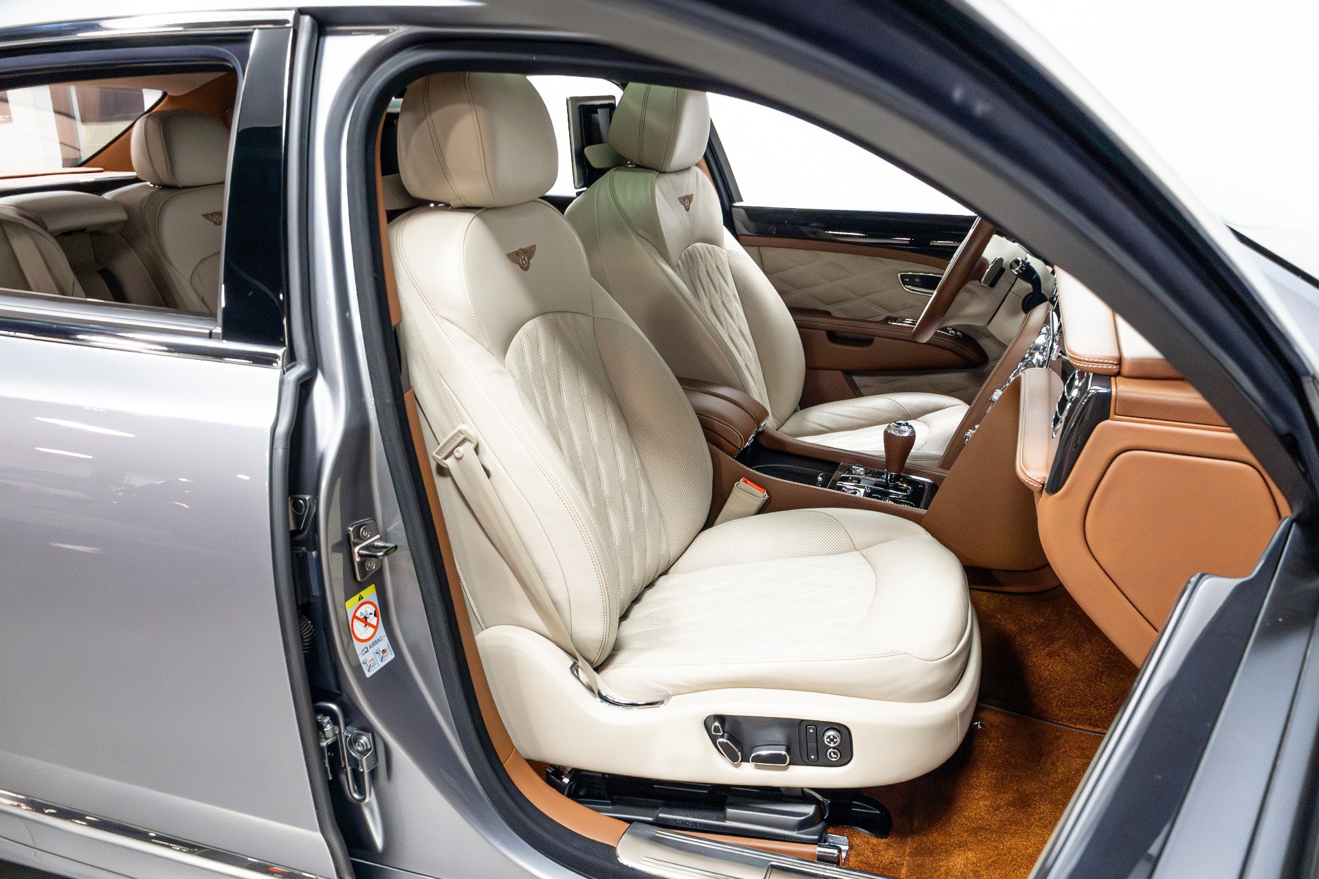 Used 2017 Bentley Mulsanne Speed image 24