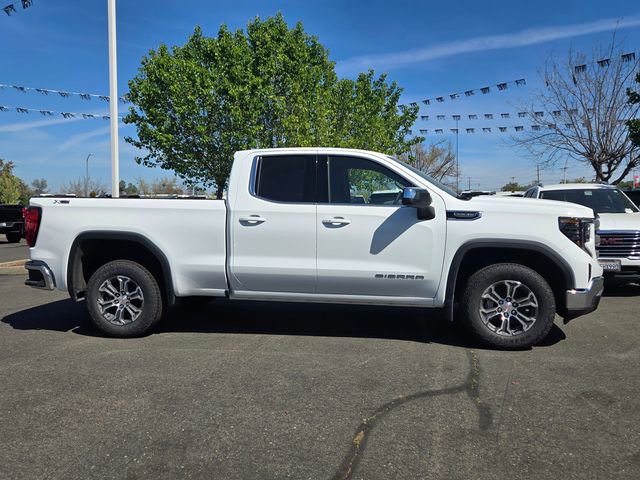 New 2026 GMC Sierra 1500 SLE w/ X31 Off-Road Package image 3