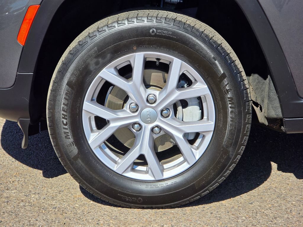 Used 2022 Jeep Grand Cherokee Limited AWD/4WD image 30