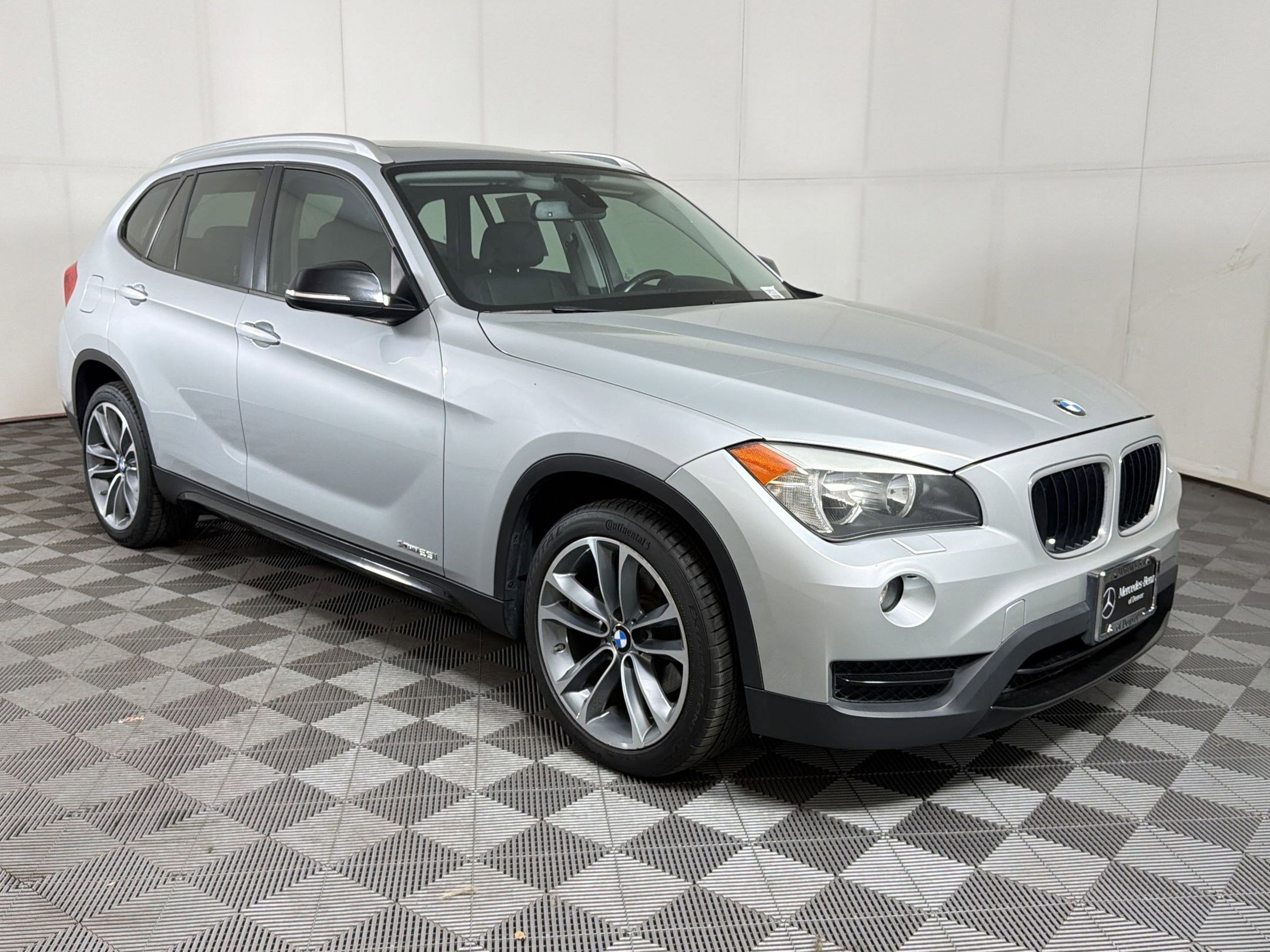 Used 2013 BMW X1 xDrive28i w/ Premium Pkg AWD/4WD image 7