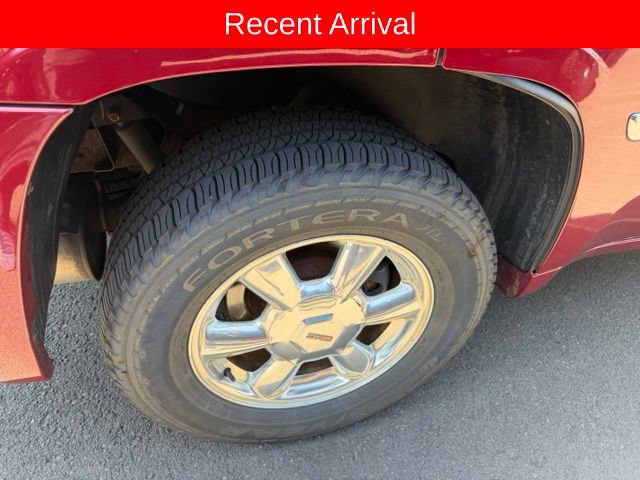 Used 2006 GMC Envoy SLT AWD/4WD image 5
