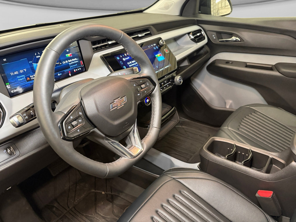 Used 2027 Chevrolet Bolt LT w/ Comfort Package FWD image 18