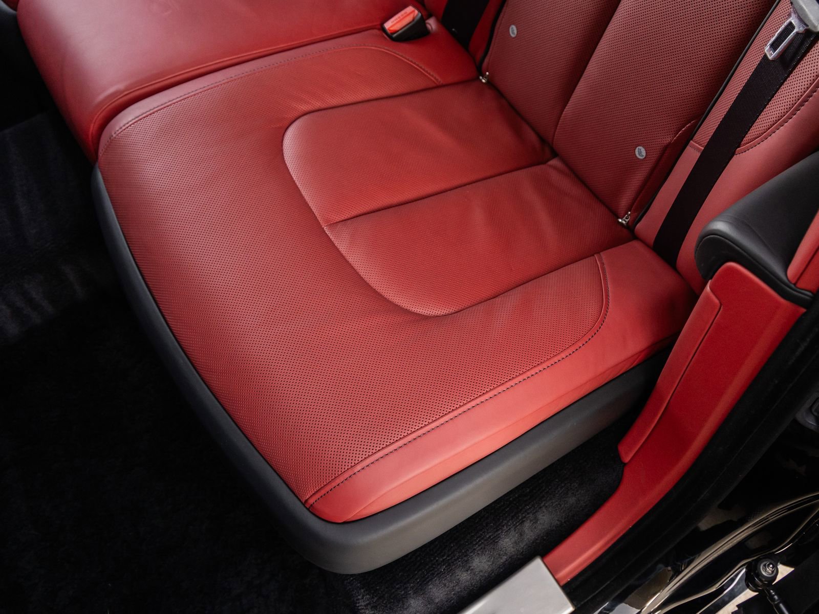 Certified 2022 Rolls-Royce Ghost Black Badge image 49