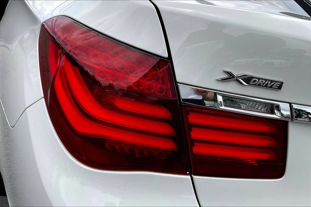 Used 2014 BMW 740Li xDrive AWD/4WD image 19