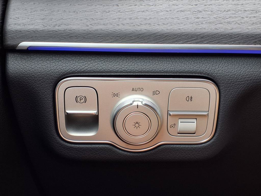 New 2026 Mercedes-Benz GLE 450e 4MATIC image 23