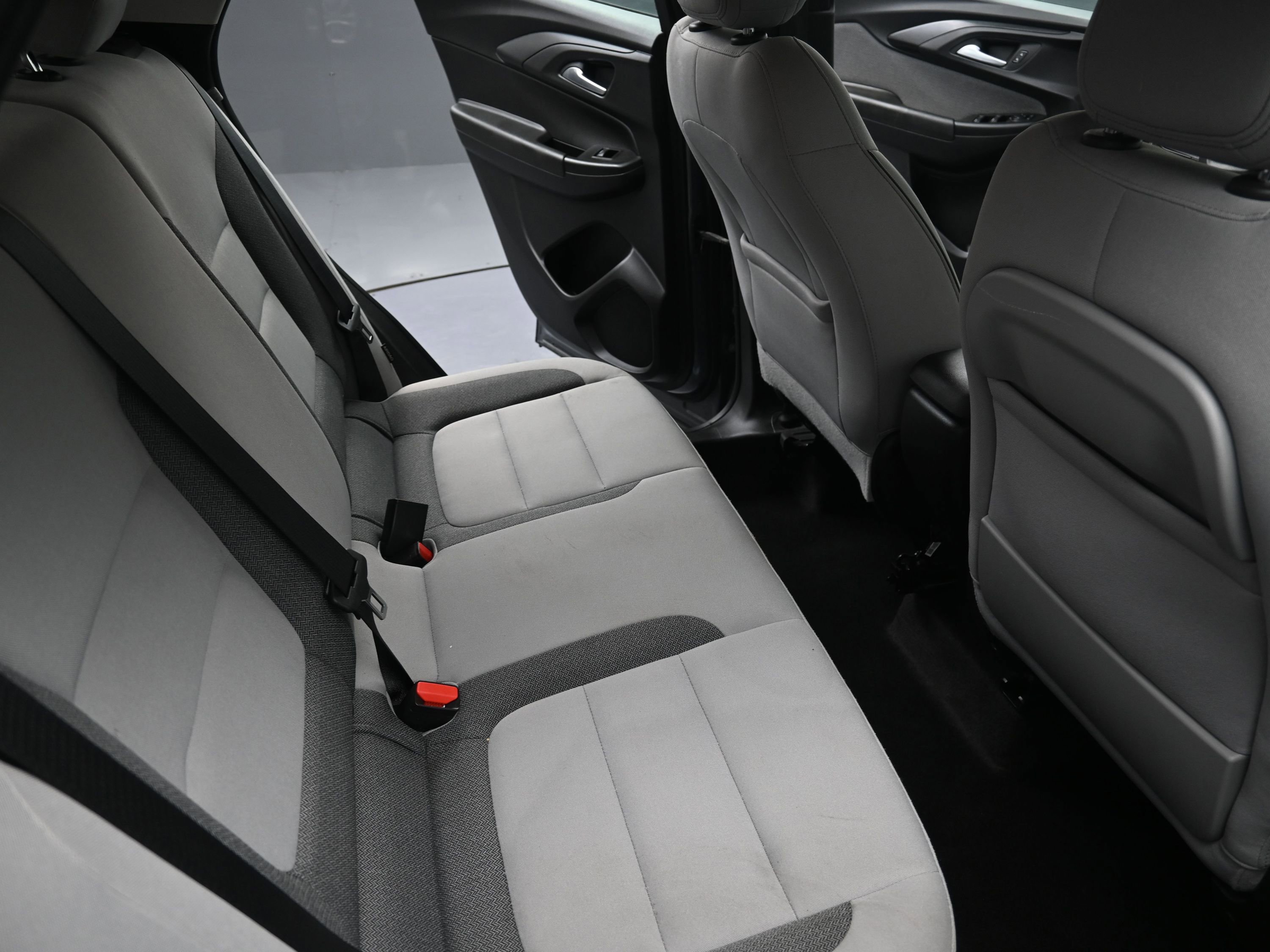 Used 2021 Chevrolet TrailBlazer LS FWD image 26