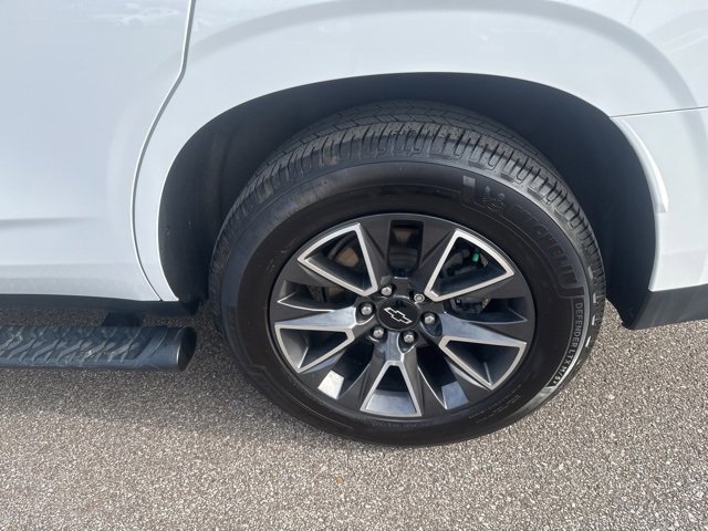 Used 2021 Chevrolet Tahoe Z71 w/ Z71 Off-Road Package image 12