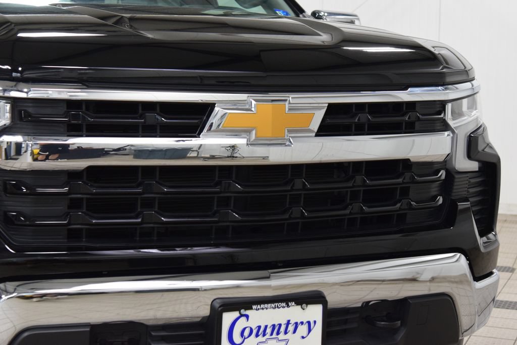 Used 2024 Chevrolet Silverado 1500 LT AWD/4WD image 11