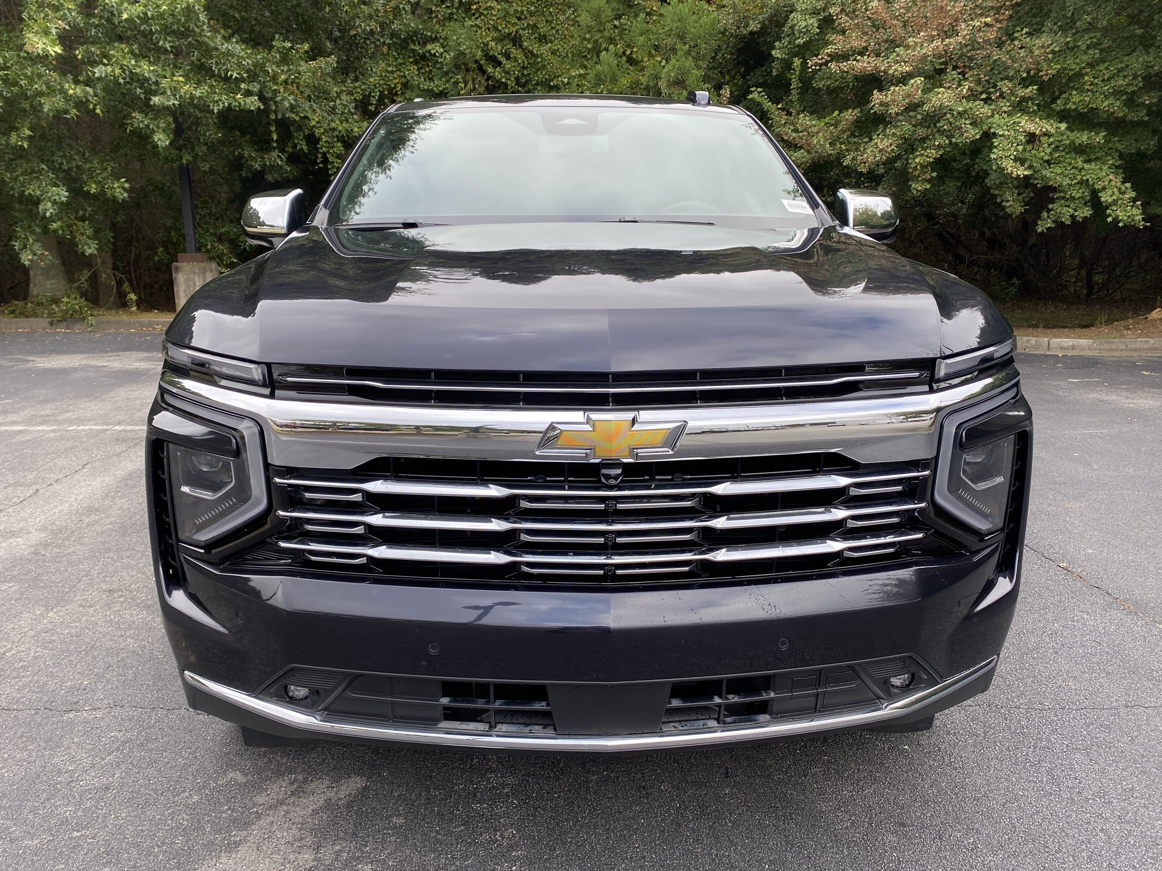 Used 2025 Chevrolet Tahoe Premier w/ Sun And Tow Package AWD/4WD image 3