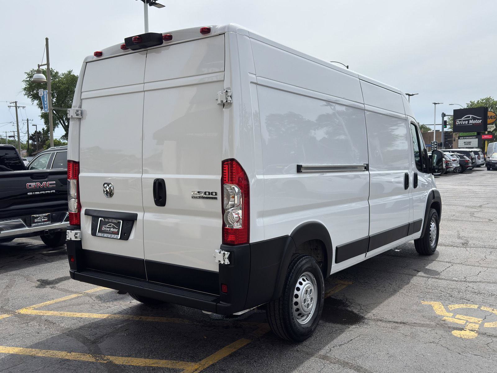 Used 2026 RAM ProMaster 2500 w/ Convenience Group FWD image 13
