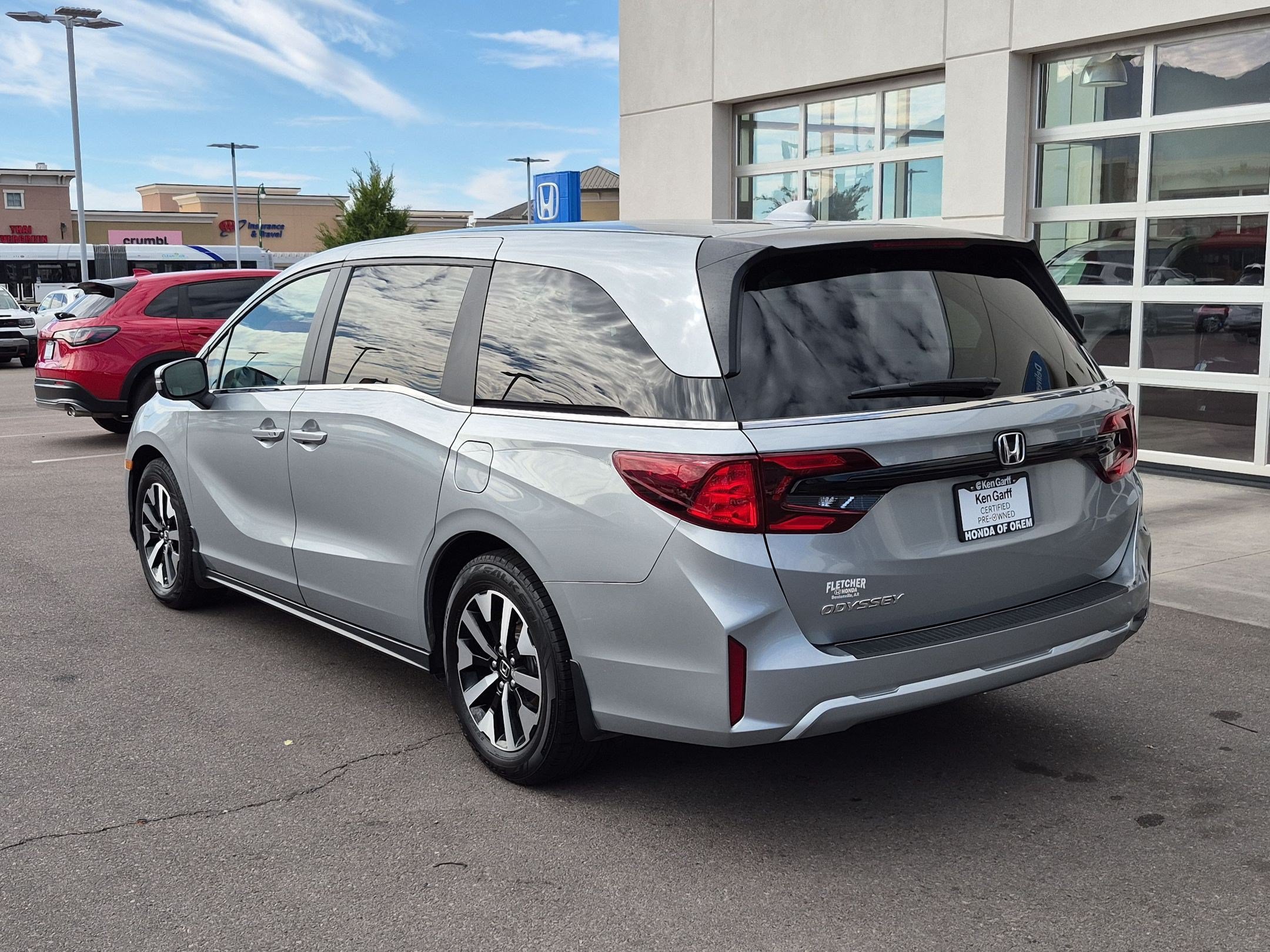 Used 2025 Honda Odyssey EX-L image 9