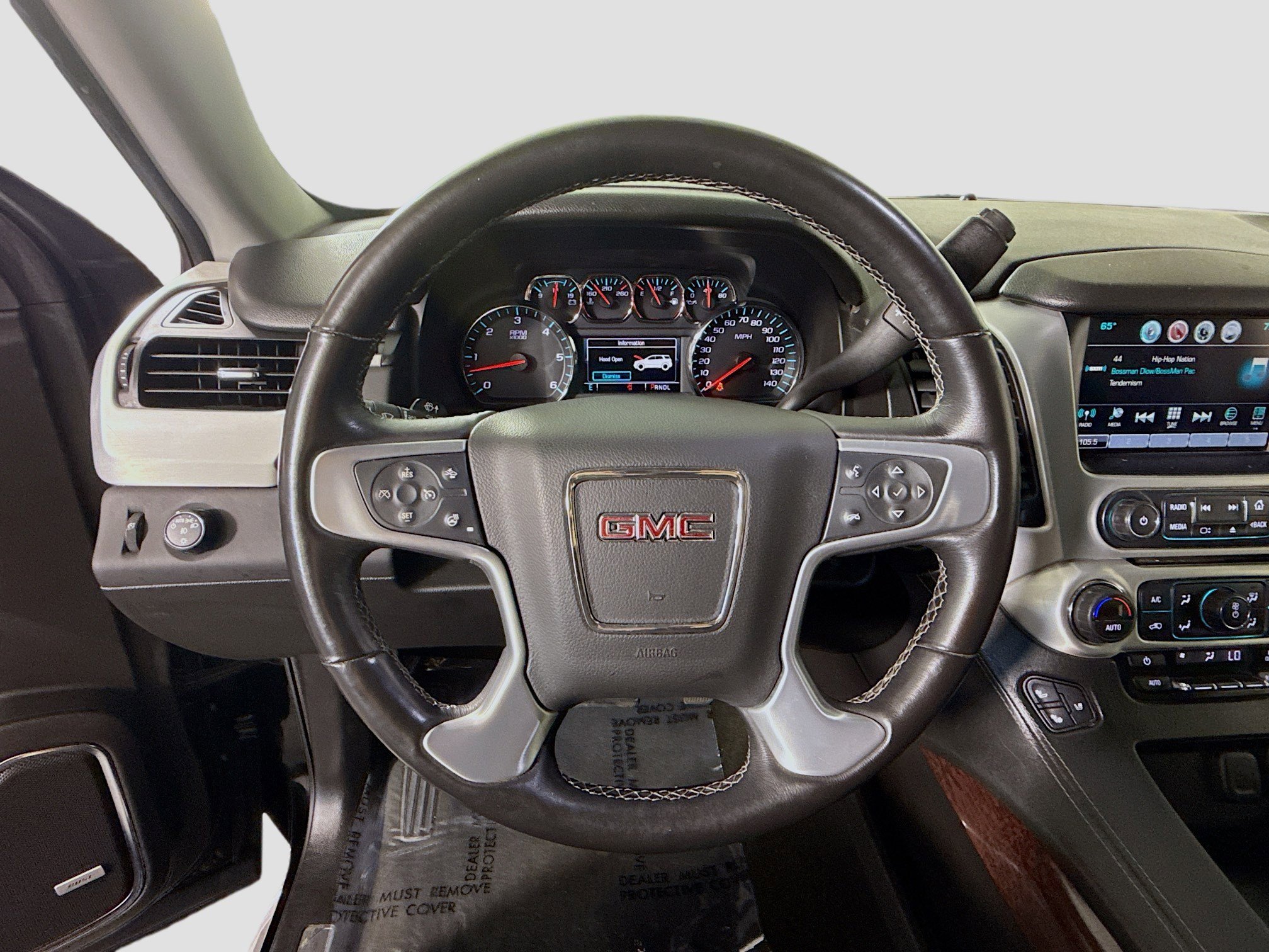 Used 2017 GMC Yukon SLT image 13