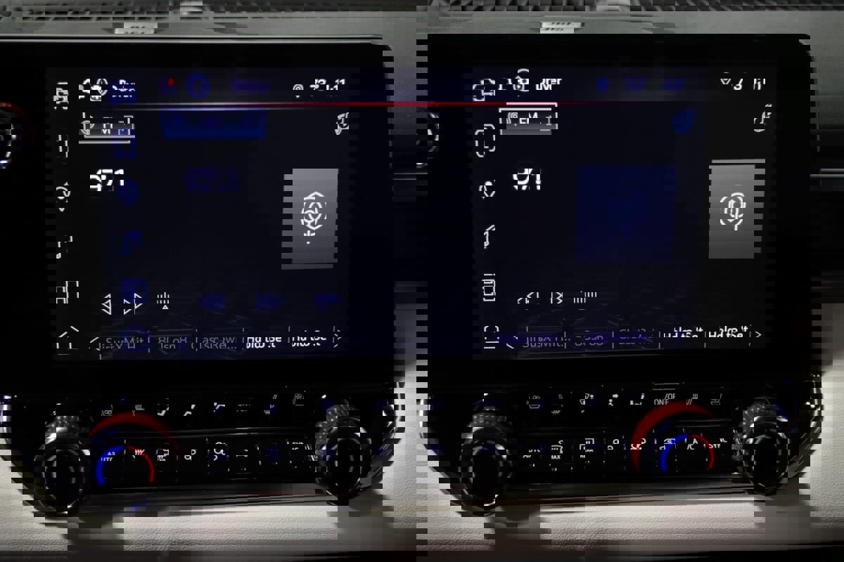 Used 2023 GMC Canyon AT4X image 53