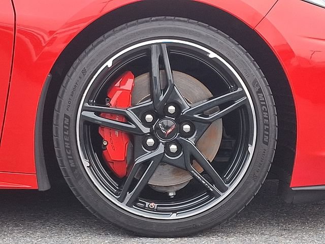 Used 2021 Chevrolet Corvette Stingray Premium Cpe w/ Z51 Performance Package RWD image 8