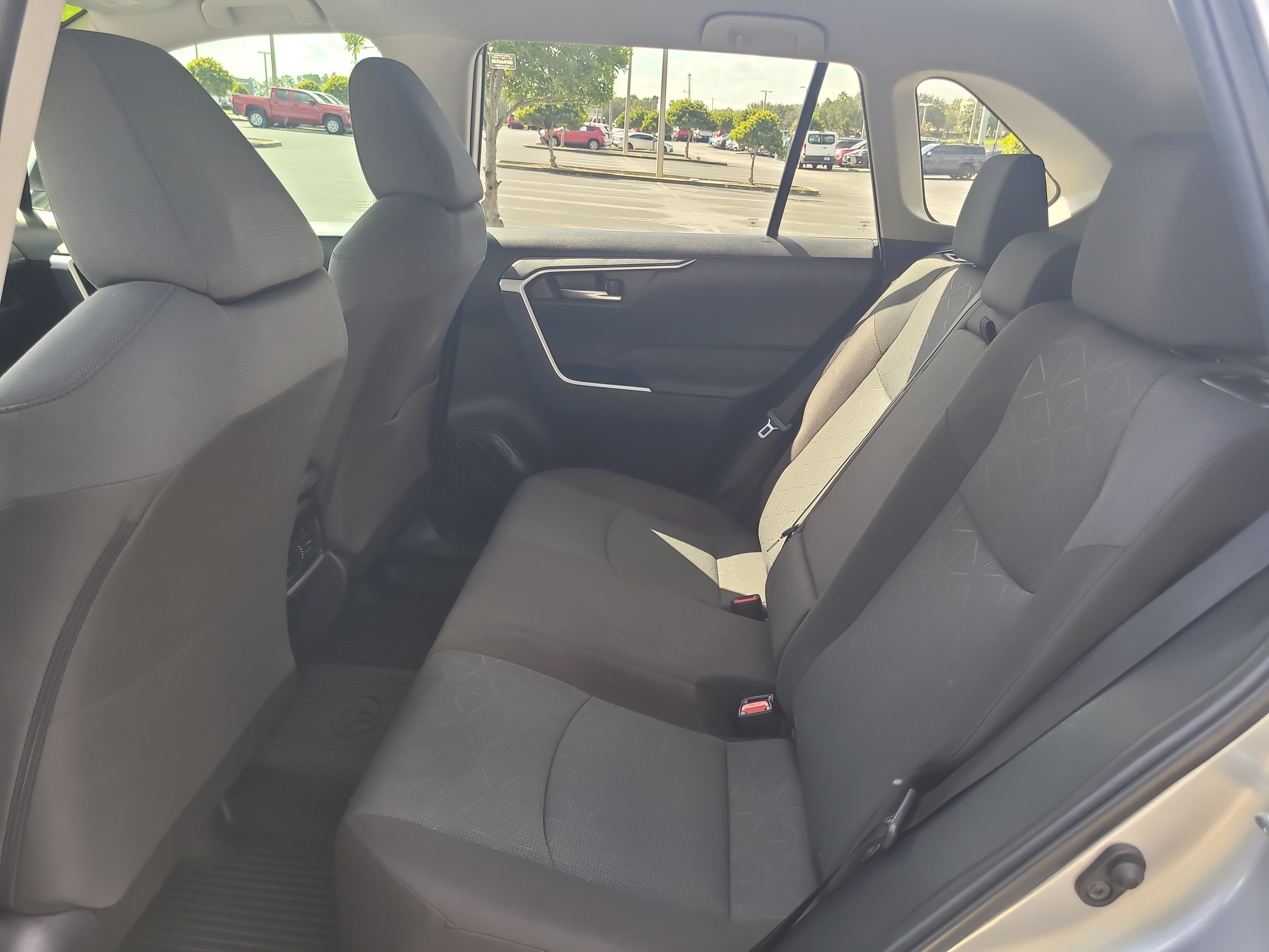 Certified 2025 Toyota RAV4 XLE FWD image 14
