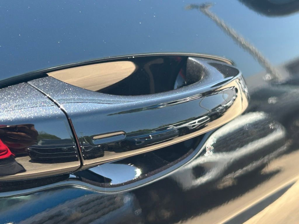 Used 2025 Volkswagen Atlas SE w/ Panoramic Sunroof Package image 18