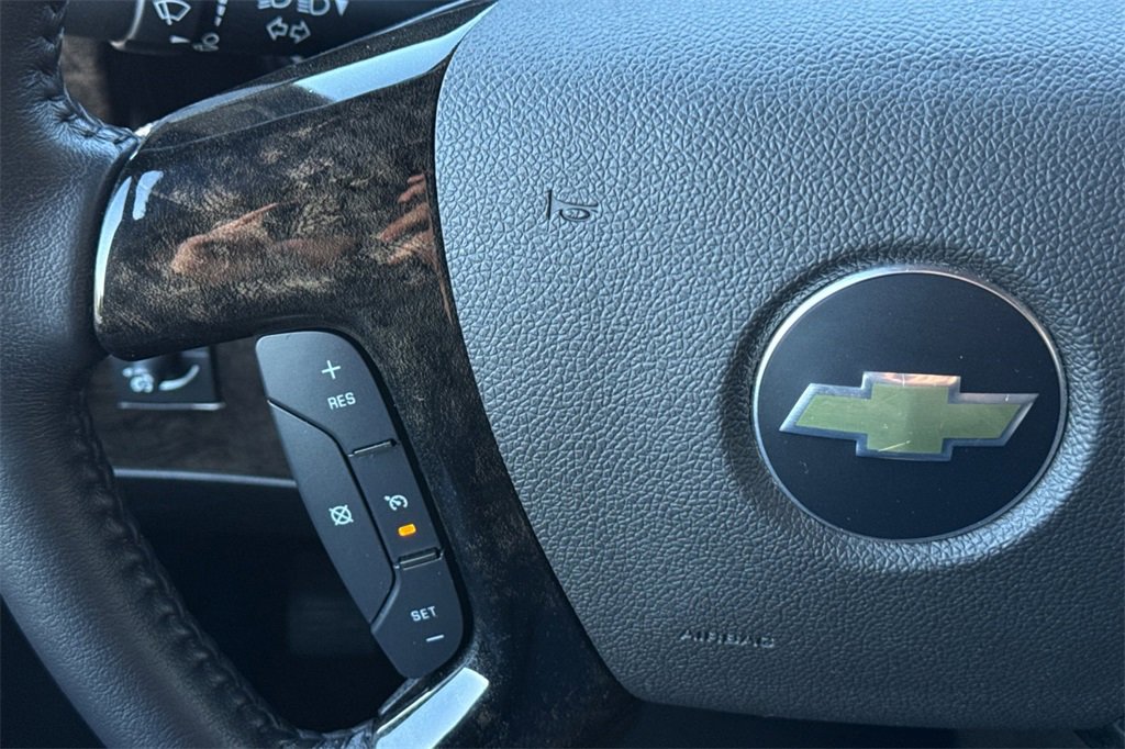 Used 2023 Chevrolet Express 2500 image 28