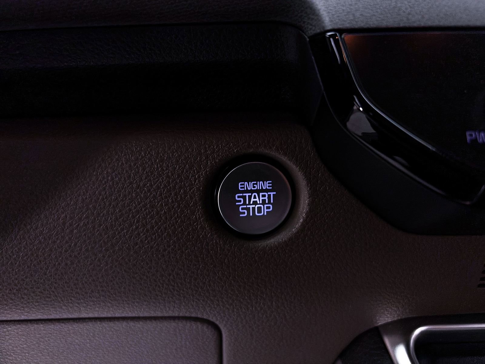 Certified 2025 Kia Carnival EX image 25