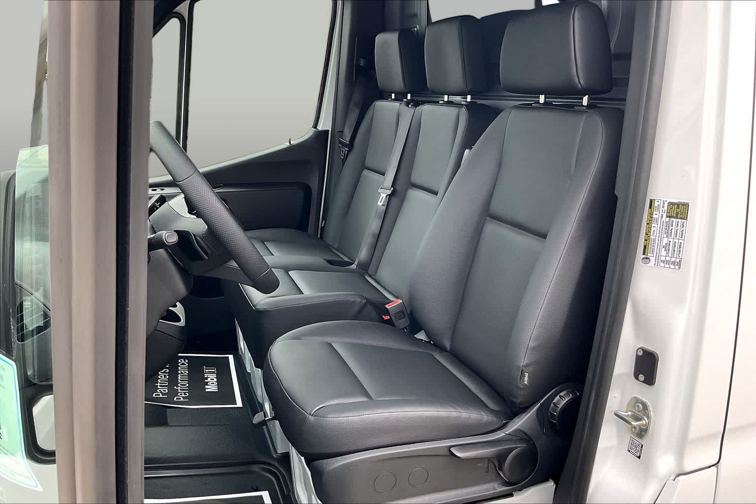 New 2025 Mercedes-Benz Sprinter 2500 image 14