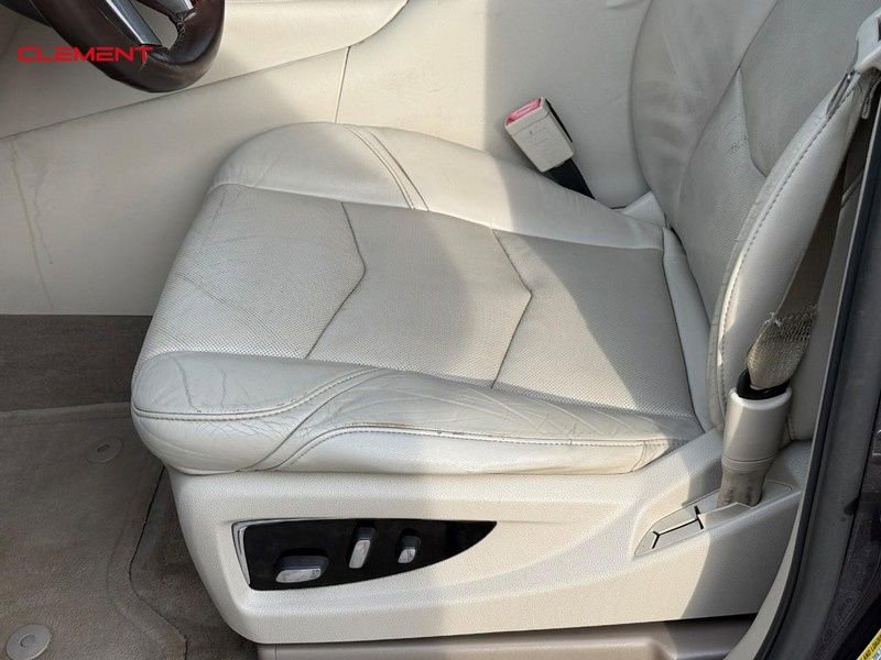 Used 2015 Cadillac Escalade Luxury image 23