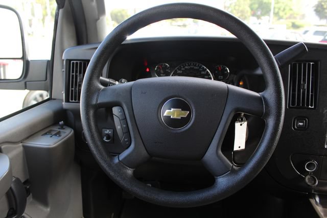 Used 2020 Chevrolet Express 3500 LT w/ LT Preferred Equipment Group RWD image 46